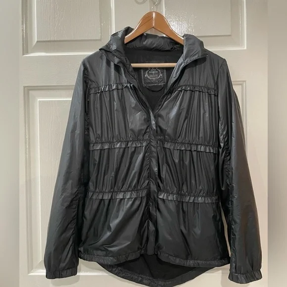 Prana.Tegan jacket w/stowable hood.EUC.Shiny black. Size:Small. No stains,tears - Picture 1 of 13